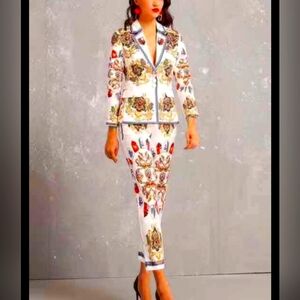 KM by Katherine Floral Patterned Suit Set . Exelent Quiality